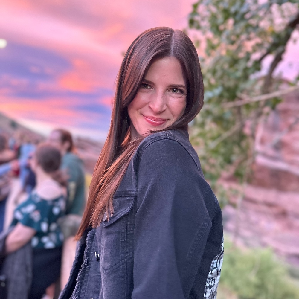 Meet your Posher, Christina